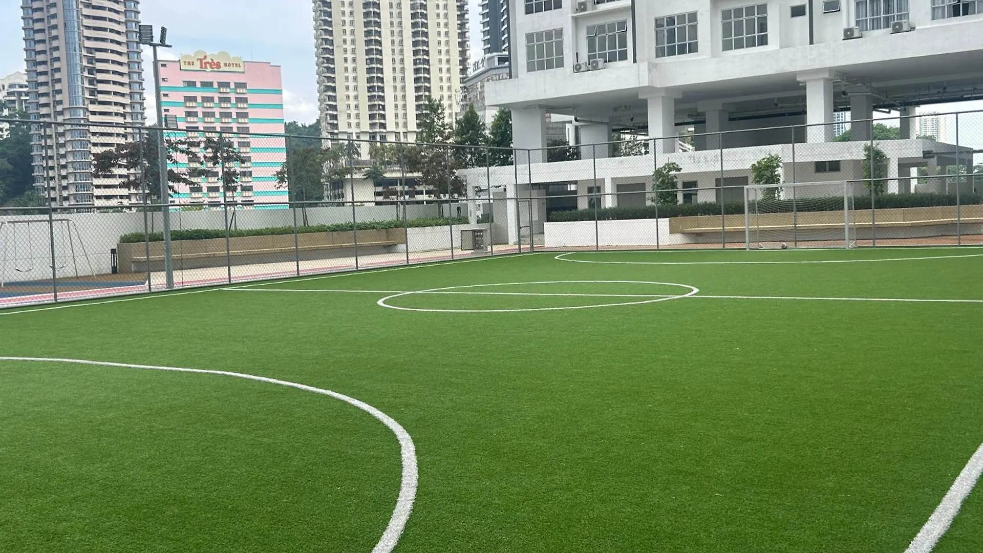 3 Bedroom Apt L26 At Kl Sentral With City View 쿠알라룸푸르 아파트